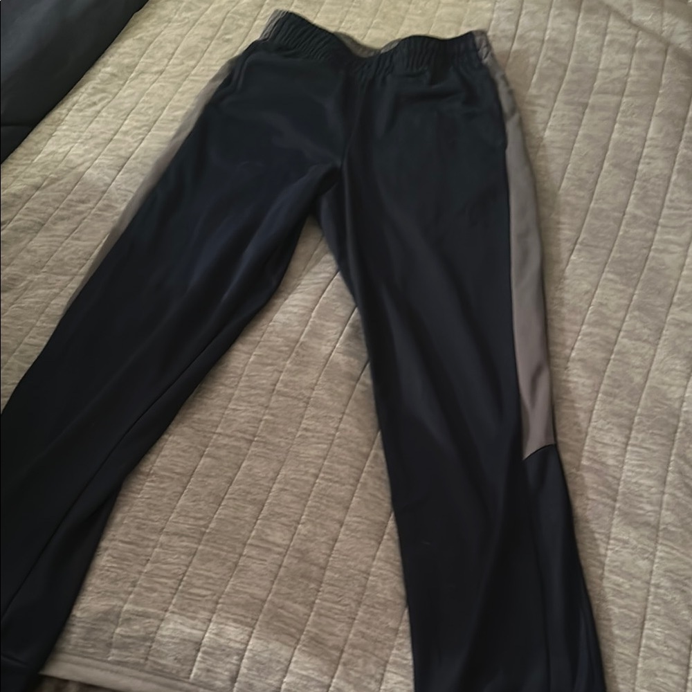 Tek Gear Black and Gray Sweatpants with Athletic Design
